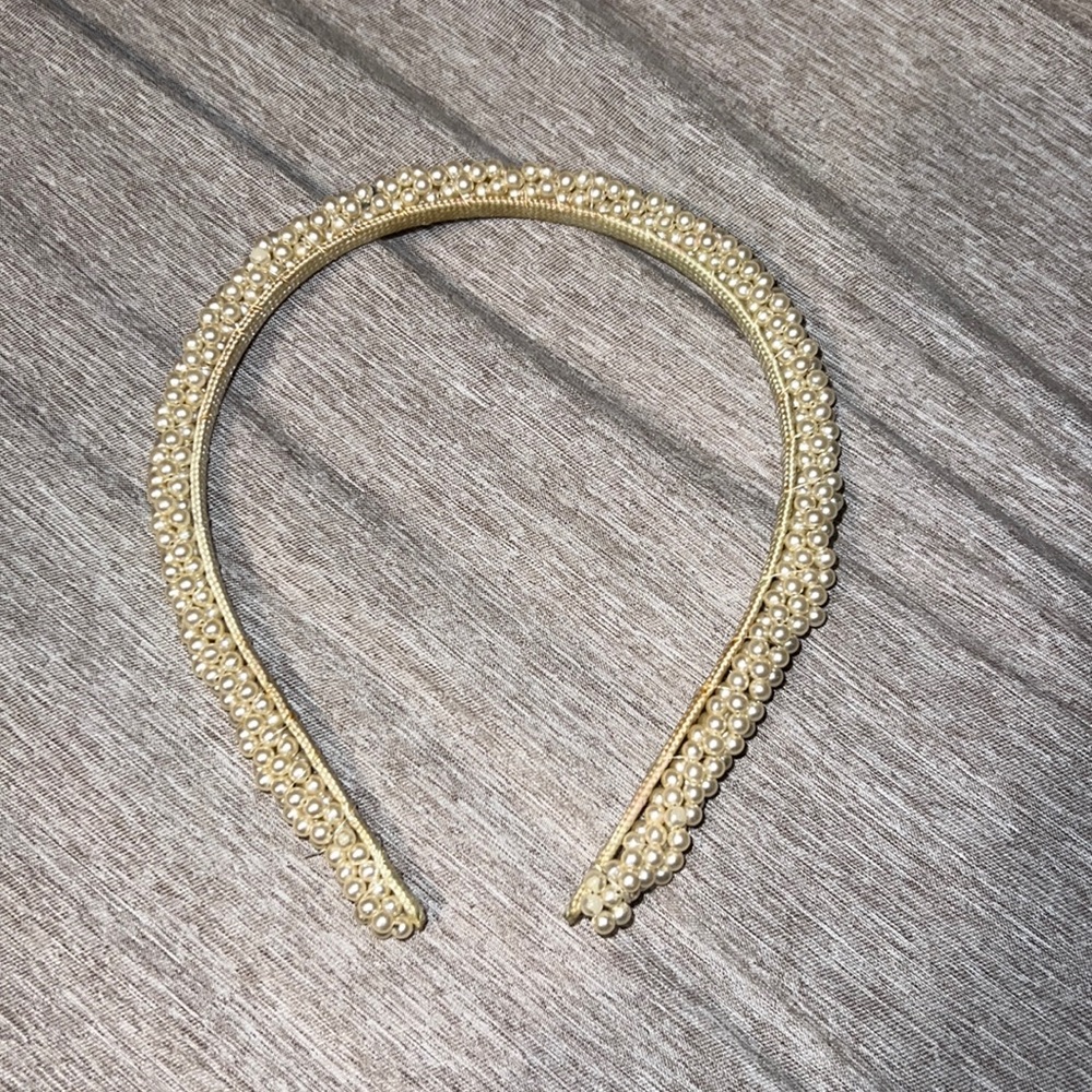 Pearl headband